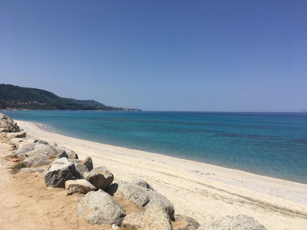 Hotel Il Lungomare زامبروني المظهر الخارجي الصورة